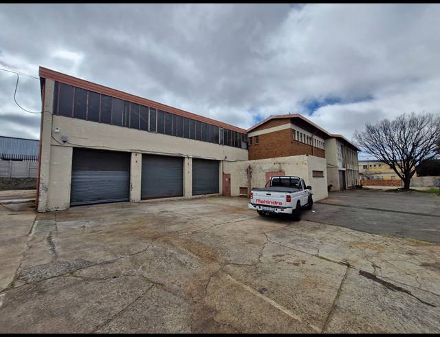 1,563M² WAREHOUSE FOR SALE IN BENROSE